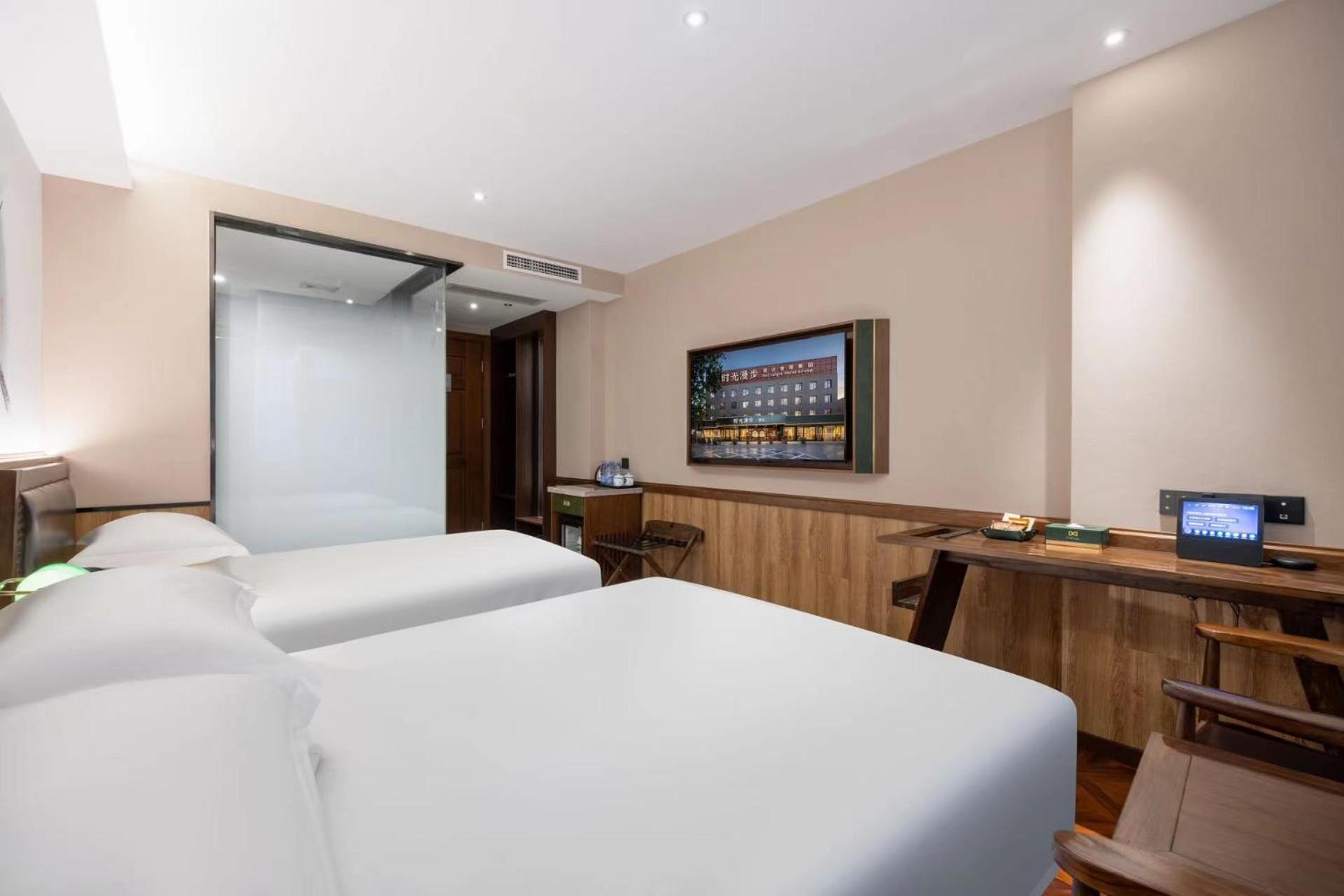 Nost Algia Hotel Near Beijing Panjiayuan Antique Market- Beijing Happy Valley, Cbd, China Zun And Sanlitun, Tian'Anmen Square, Free Ice Cream, Mineral Water, Coffee, Snacks And Laundry Service, Free Gymnastic, English Communication Well Kültér fotó