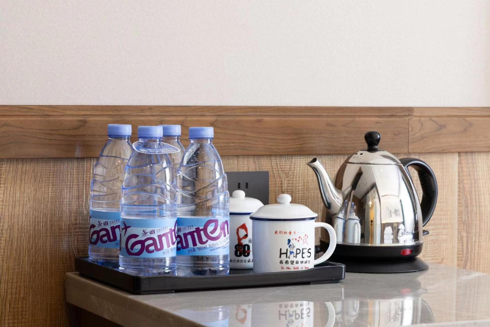 Nost Algia Hotel Near Beijing Panjiayuan Antique Market- Beijing Happy Valley, Cbd, China Zun And Sanlitun, Tian'Anmen Square, Free Ice Cream, Mineral Water, Coffee, Snacks And Laundry Service, Free Gymnastic, English Communication Well Kültér fotó