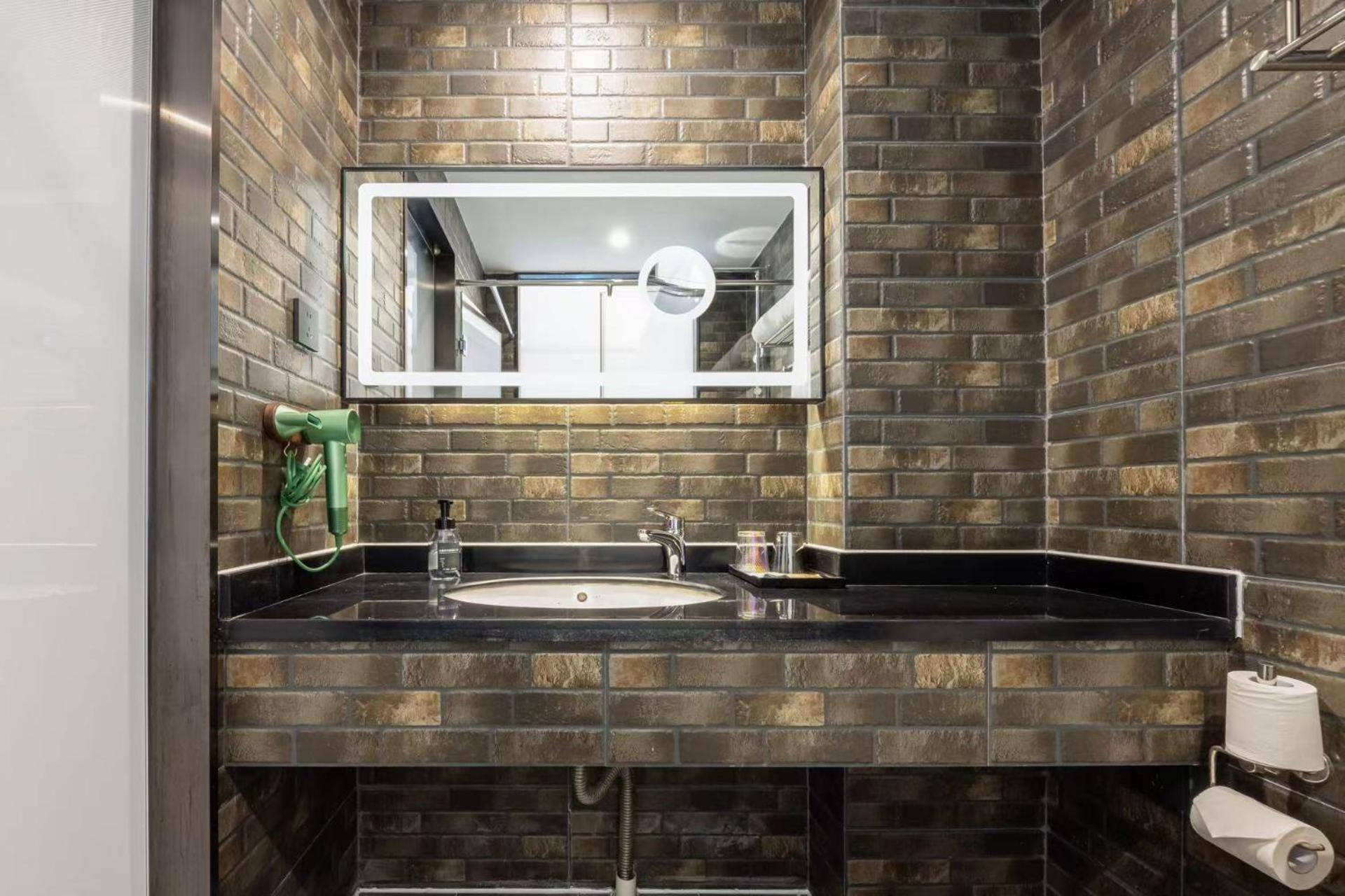 Nost Algia Hotel Near Beijing Panjiayuan Antique Market- Beijing Happy Valley, Cbd, China Zun And Sanlitun, Tian'Anmen Square, Free Ice Cream, Mineral Water, Coffee, Snacks And Laundry Service, Free Gymnastic, English Communication Well Kültér fotó