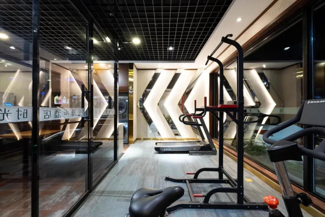 Nost Algia Hotel Near Beijing Panjiayuan Antique Market- Beijing Happy Valley, Cbd, China Zun And Sanlitun, Tian'Anmen Square, Free Ice Cream, Mineral Water, Coffee, Snacks And Laundry Service, Free Gymnastic, English Communication Well Kültér fotó